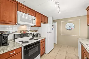 8350 E Club Rd, Boca Raton, FL 33433 - Photo 7