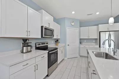 2780 NE Breezeway Circle, Jensen Beach, FL 34957 - Photo 9