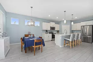 2780 NE Breezeway Cir, Jensen Beach, FL 34957 - Photo 11