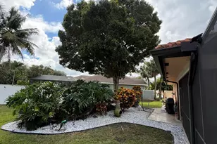 9050 Cypress Hollow Dr, Palm Beach Gardens, FL 33418 - Photo 25