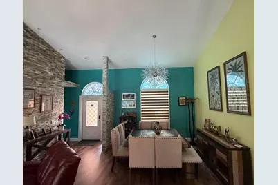 9050 Cypress Hollow Drive, Palm Beach Gardens, FL 33418 - Photo 7