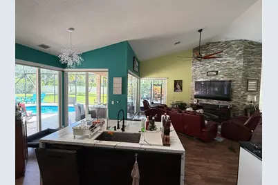 9050 Cypress Hollow Drive, Palm Beach Gardens, FL 33418 - Photo 15