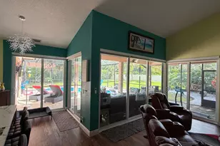 9050 Cypress Hollow Dr, Palm Beach Gardens, FL 33418 - Photo 5