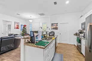 1035 34th Ave SW, Vero Beach, FL 32968 - Photo 13