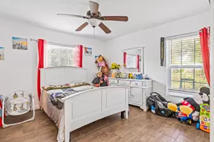 1035 34th Ave SW, Vero Beach, FL 32968 - Photo 29