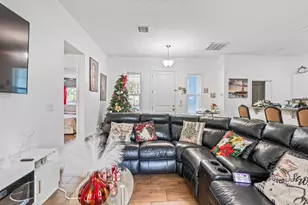 1035 34th Ave SW, Vero Beach, FL 32968 - Photo 5