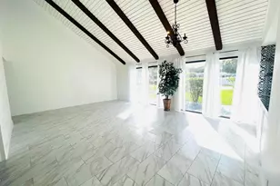 241 NW 15th St, Boca Raton, FL 33432 - Photo 9