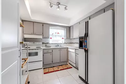 2995 Crosley Drive W #E, West Palm Beach, FL 33415 - Photo 9