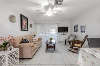 2995 Crosley Drive W #E, West Palm Beach, FL 33415 - Photo 3
