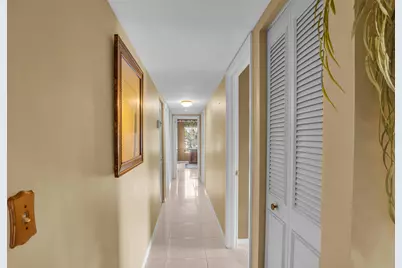 1012 Green Pine Boulevard #H2, West Palm Beach, FL 33409 - Photo 9