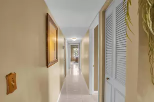 1012 Green Pine Blvd, West Palm Beach, FL 33409 - Photo 9