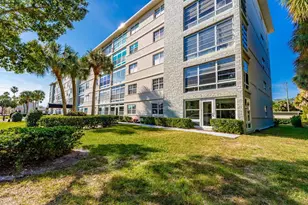 2333 Indian River Blvd, Vero Beach, FL 32960 - Photo 23