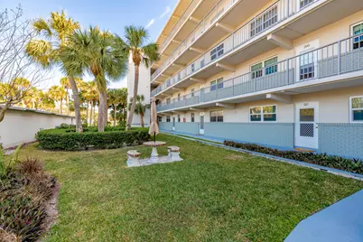 2333 Indian River Boulevard #108, Vero Beach, FL 32960 - Photo 23