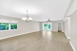 2333 Indian River Blvd, Vero Beach, FL 32960 - Photo 1