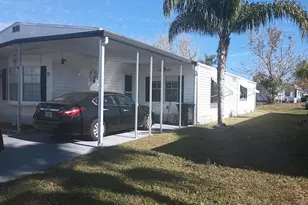12 Universidad Ln, Port Saint Lucie, FL 34952 - Photo 1