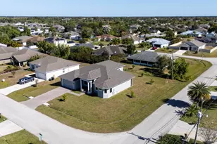 4689 SW Tacoma St, Port Saint Lucie, FL 34953 - Photo 51