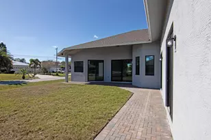 4689 SW Tacoma St, Port Saint Lucie, FL 34953 - Photo 5