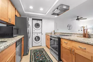 11863 Wimbledon Circle, Wellington, FL 33414 - Photo 5