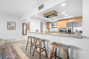 11863 Wimbledon Circle, Wellington, FL 33414 - Photo 13