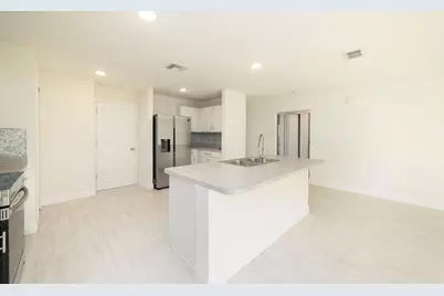 1381 SE Bayharbor Street, Port Saint Lucie, FL 34983 - Photo 9