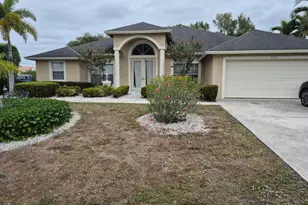 791 SW Dolores Ave, Port Saint Lucie, FL 34983 - Photo 1