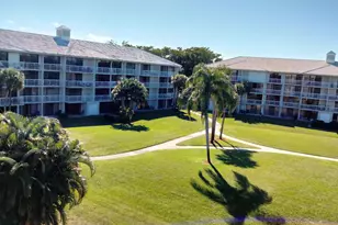 2561 Village Blvd, West Palm Beach, FL 33409 - Photo 7