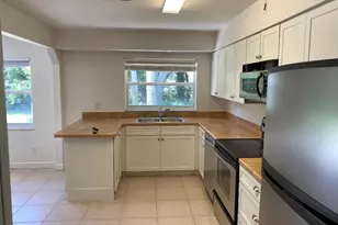 956 Tulip Ln, Vero Beach, FL 32963 - Photo 7