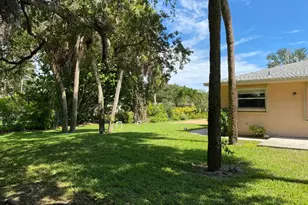 956 Tulip Ln, Vero Beach, FL 32963 - Photo 33