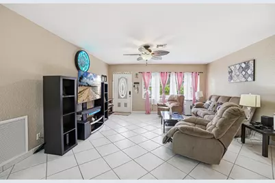 564 NW 55th Street, Boca Raton, FL 33487 - Photo 5