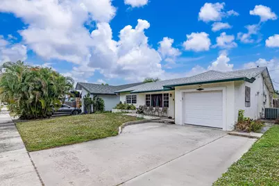 564 NW 55th Street, Boca Raton, FL 33487 - Photo 3