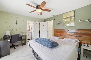 564 NW 55th St, Boca Raton, FL 33487 - Photo 17