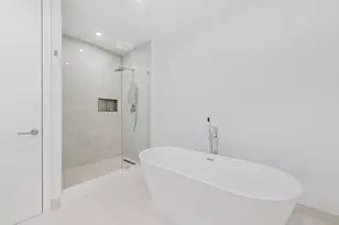 220 Lake Shore Dr, Lake Park, FL 33403 - Photo 13