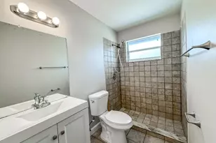 2735 Richard Rd, West Palm Beach, FL 33403 - Photo 9