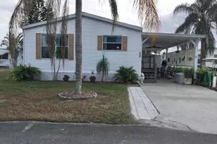 11 SE Hidalgo Ln, Port Saint Lucie, FL 34952 - Photo 1