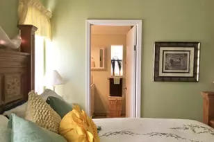 11 SE Hidalgo Ln, Port Saint Lucie, FL 34952 - Photo 13