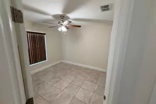 801 Desmoines Pl, Poinciana, FL 34759 - Photo 9