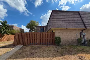 731 Springdale Cir, Lake Worth Beach, FL 33461 - Photo 3