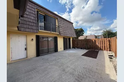 731 Springdale Circle, Lake Worth, FL 33461 - Photo 5