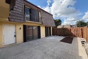 731 Springdale Cir, Lake Worth Beach, FL 33461 - Photo 5