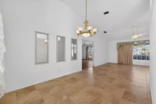 184 SW Uneeda Pl, Port Saint Lucie, FL 34953 - Photo 9