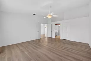 184 SW Uneeda Pl, Port Saint Lucie, FL 34953 - Photo 23