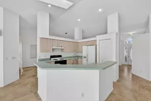 184 SW Uneeda Pl, Port Saint Lucie, FL 34953 - Photo 13