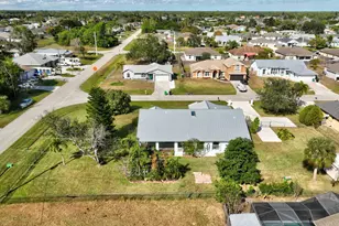 184 SW Uneeda Pl, Port Saint Lucie, FL 34953 - Photo 45