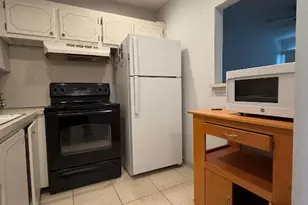 70 Easthampton C, West Palm Beach, FL 33417 - Photo 5