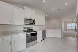 5327 Vespera St, Fort Pierce, FL 34951 - Photo 9