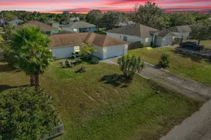 7856 101st Ave, Vero Beach, FL 32967 - Photo 1