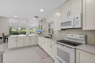 5735 Lakeview Mews Cir, Boynton Beach, FL 33437 - Photo 15