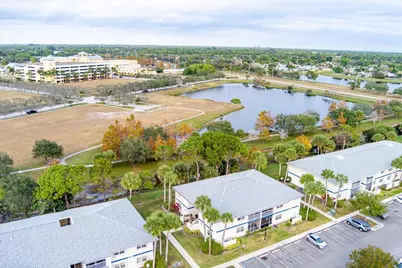 1506 SE Royal Green Circle #204, Port Saint Lucie, FL 34952 - Photo 31