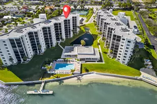 19800 Sandpointe Bay Dr, Tequesta, FL 33469 - Photo 5