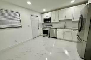 8867 Sunset Dr, Palm Beach Gardens, FL 33410 - Photo 5